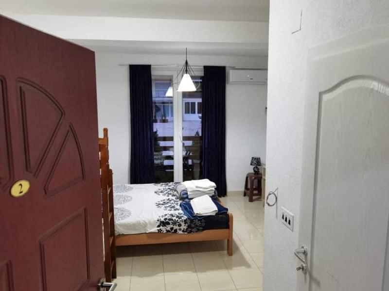Vera Apartments Ohrid Bagian luar foto